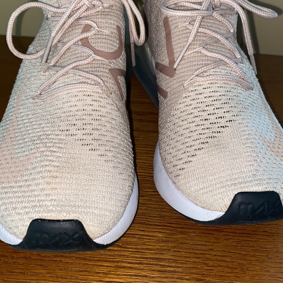 NIKE Sneakers/Tennis Shoes - Picture 8 of 13